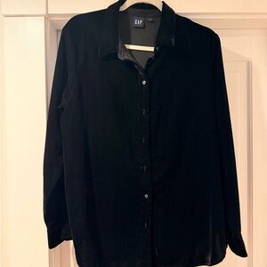 GAP  Women’s Velvet Black Shirt